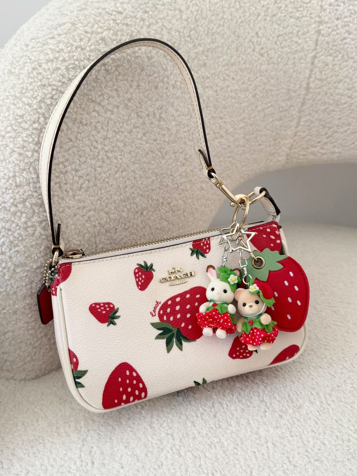 Trendy Designer Handbag for Women – Perfect Blend of Style & Utility